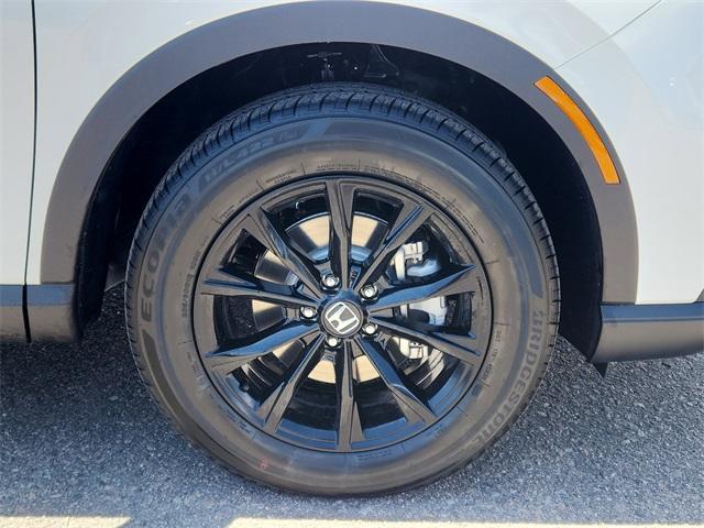 new 2025 Honda CR-V Hybrid car, priced at $38,000