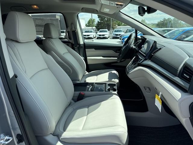 new 2025 Honda Odyssey car, priced at $43,670