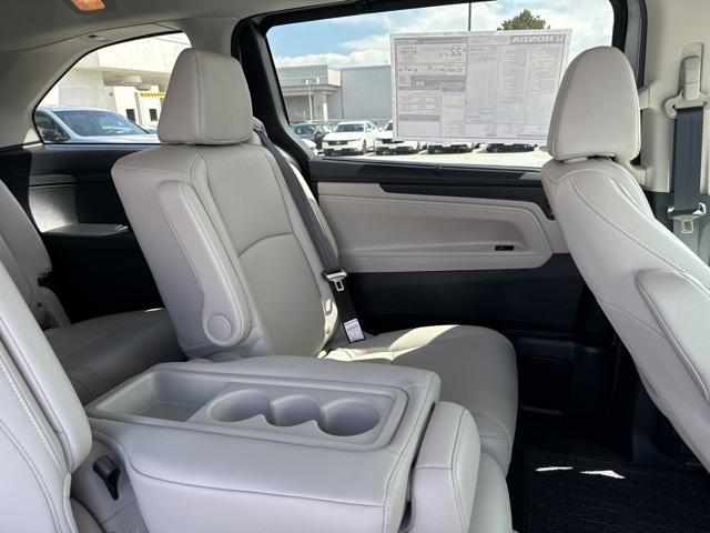 new 2025 Honda Odyssey car, priced at $43,670