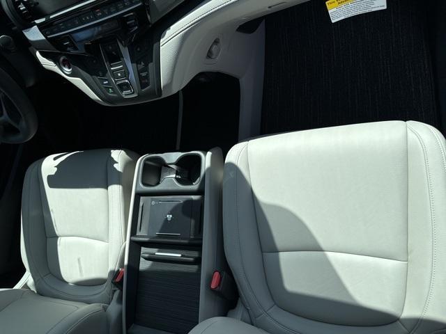 new 2025 Honda Odyssey car, priced at $43,670
