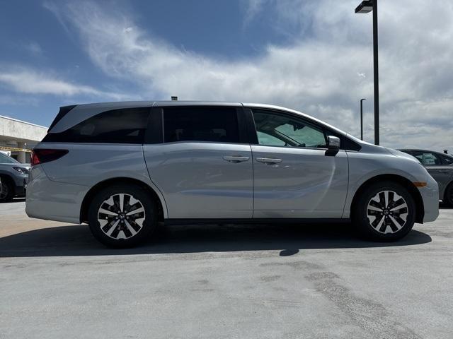 new 2025 Honda Odyssey car, priced at $43,670