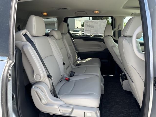 new 2025 Honda Odyssey car, priced at $43,670