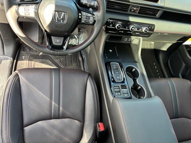 new 2025 Honda Pilot car, priced at $53,876