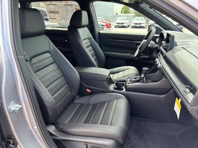 new 2026 Honda CR-V Hybrid car, priced at $39,465