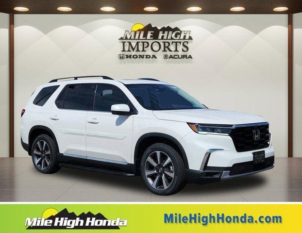 new 2025 Honda Pilot car, priced at $54,930