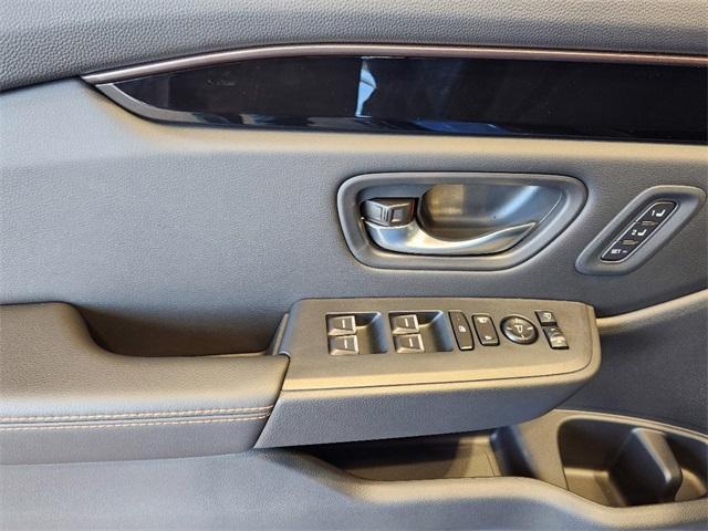 new 2025 Honda Pilot car, priced at $47,697
