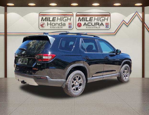 new 2025 Honda Pilot car, priced at $51,580