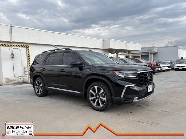 new 2025 Honda Pilot car, priced at $50,613