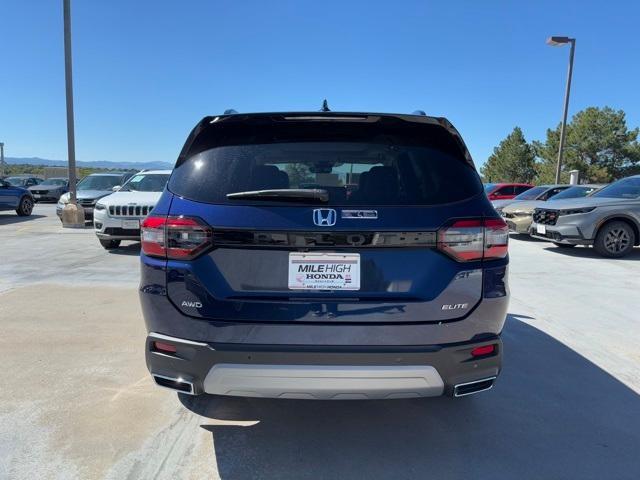 new 2025 Honda Pilot car, priced at $50,658