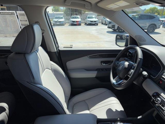 new 2025 Honda Pilot car, priced at $50,658