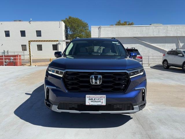 new 2025 Honda Pilot car, priced at $50,658
