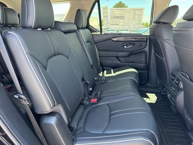 new 2025 Honda Pilot car, priced at $54,530