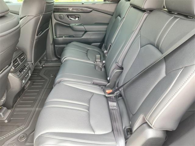 new 2025 Honda Pilot car, priced at $54,985