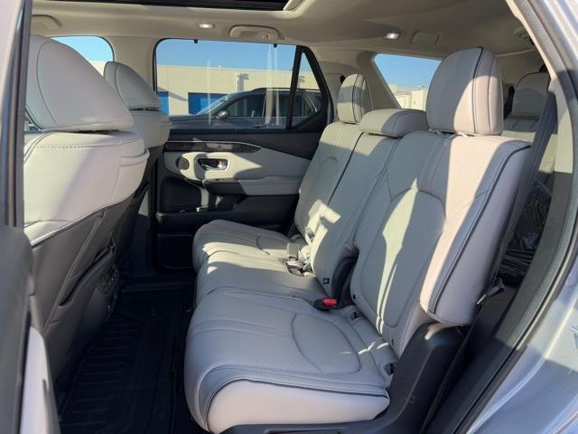 new 2025 Honda Pilot car, priced at $52,376