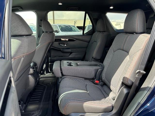 new 2025 Honda Pilot car, priced at $41,596