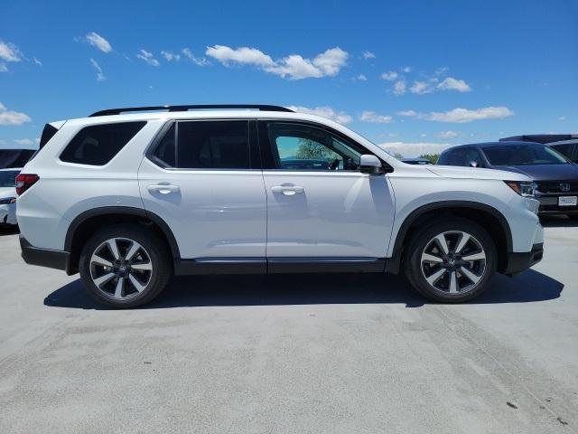 new 2025 Honda Pilot car, priced at $51,505