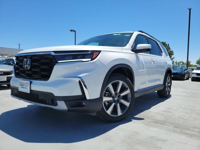 new 2025 Honda Pilot car, priced at $51,505