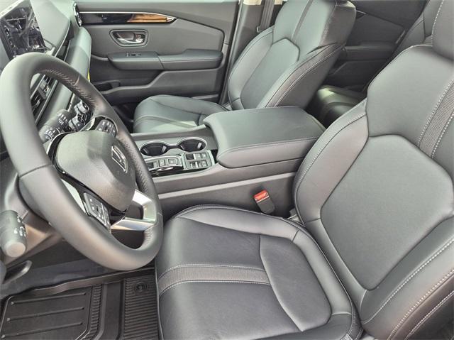 new 2025 Honda Pilot car, priced at $53,225