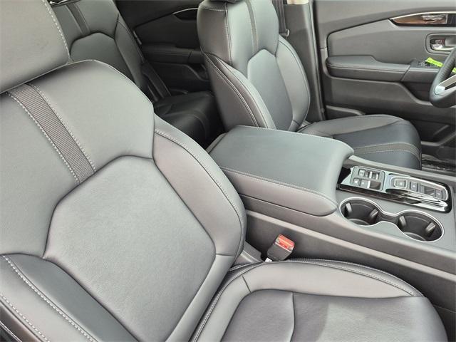 new 2025 Honda Pilot car, priced at $53,225