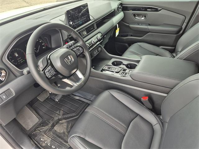 new 2025 Honda Pilot car, priced at $53,225
