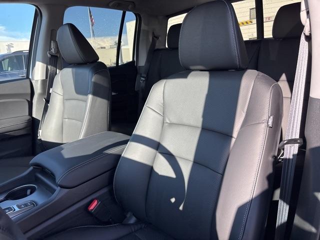 new 2025 Honda Ridgeline car, priced at $43,283