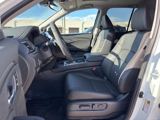 new 2025 Honda Ridgeline car, priced at $43,283