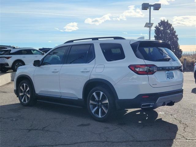 new 2025 Honda Pilot car, priced at $56,650