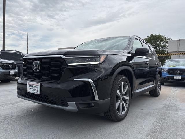 new 2025 Honda Pilot car, priced at $54,530