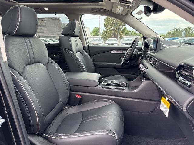 new 2025 Honda Pilot car, priced at $54,530