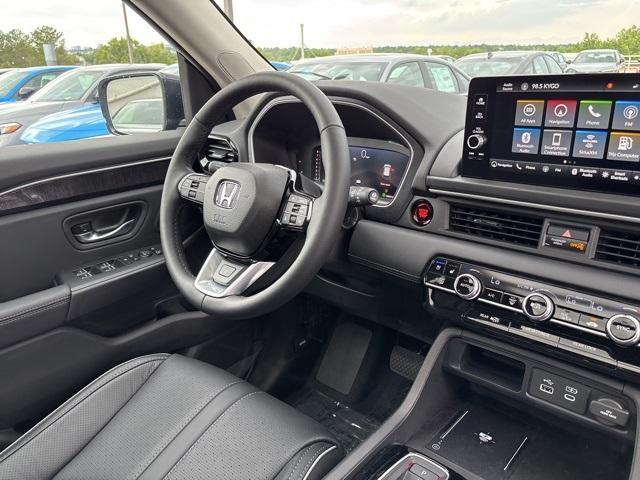 new 2025 Honda Pilot car, priced at $54,530