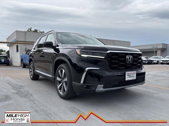 new 2025 Honda Pilot car, priced at $54,530