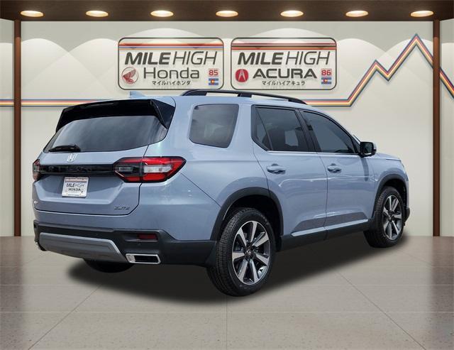 new 2025 Honda Pilot car, priced at $54,985
