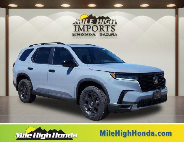 new 2025 Honda Pilot car, priced at $51,250