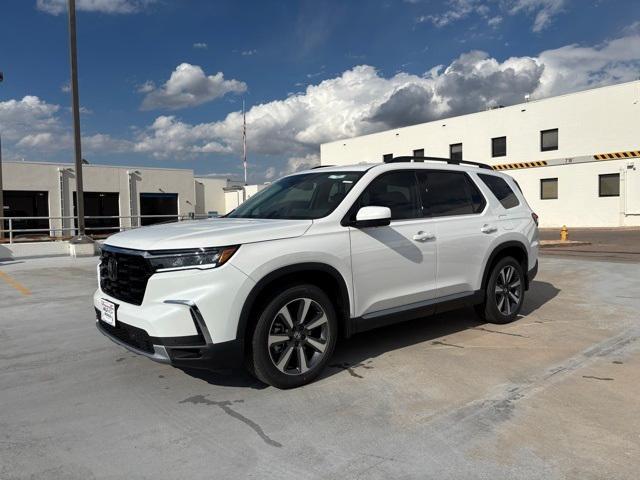new 2025 Honda Pilot car, priced at $50,081