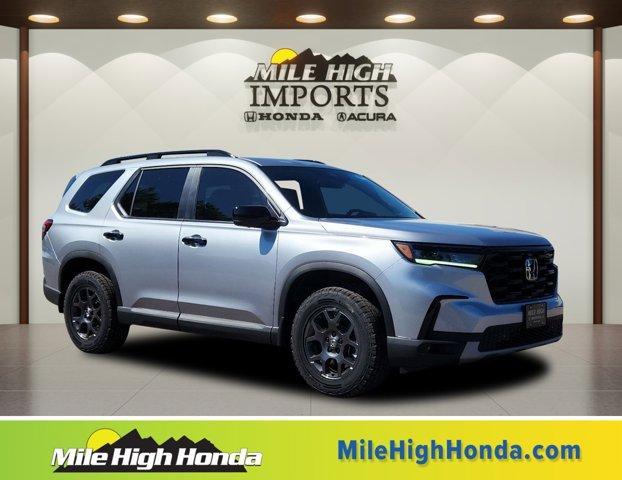 new 2025 Honda Pilot car, priced at $50,495