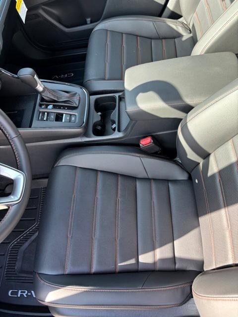 new 2026 Honda CR-V Hybrid car, priced at $41,649