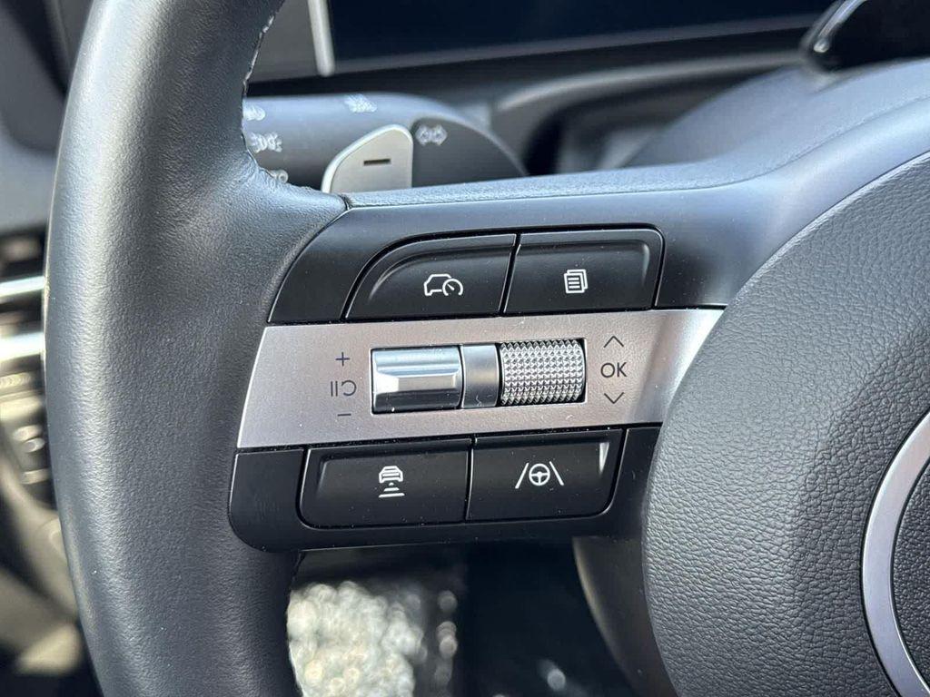 used 2025 Hyundai TUCSON Hybrid car, priced at $31,298