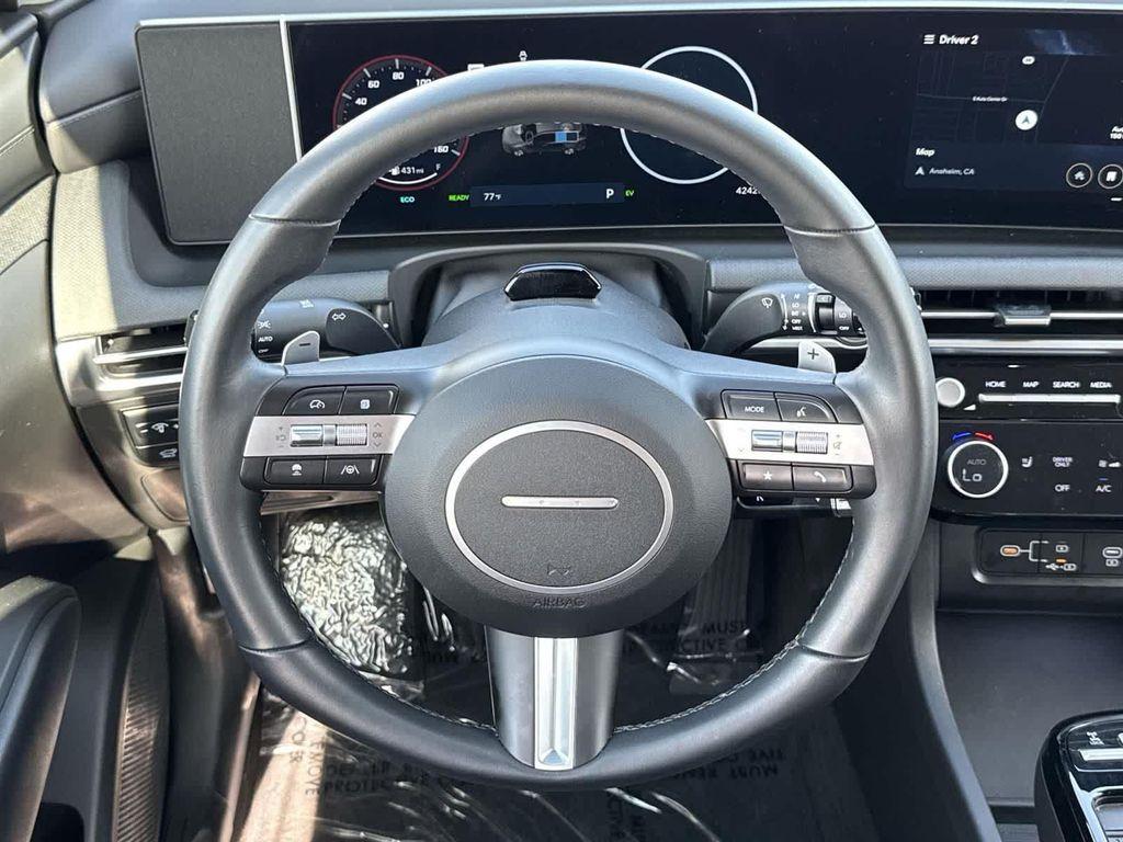 used 2025 Hyundai TUCSON Hybrid car, priced at $31,298