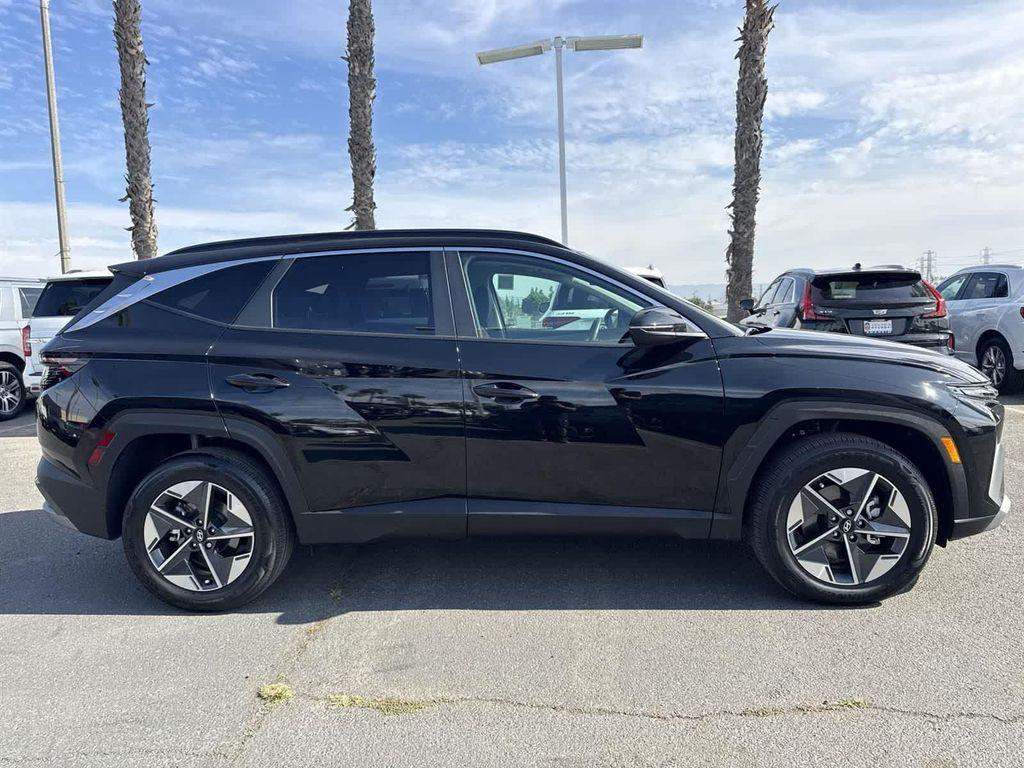 used 2025 Hyundai TUCSON Hybrid car, priced at $31,298
