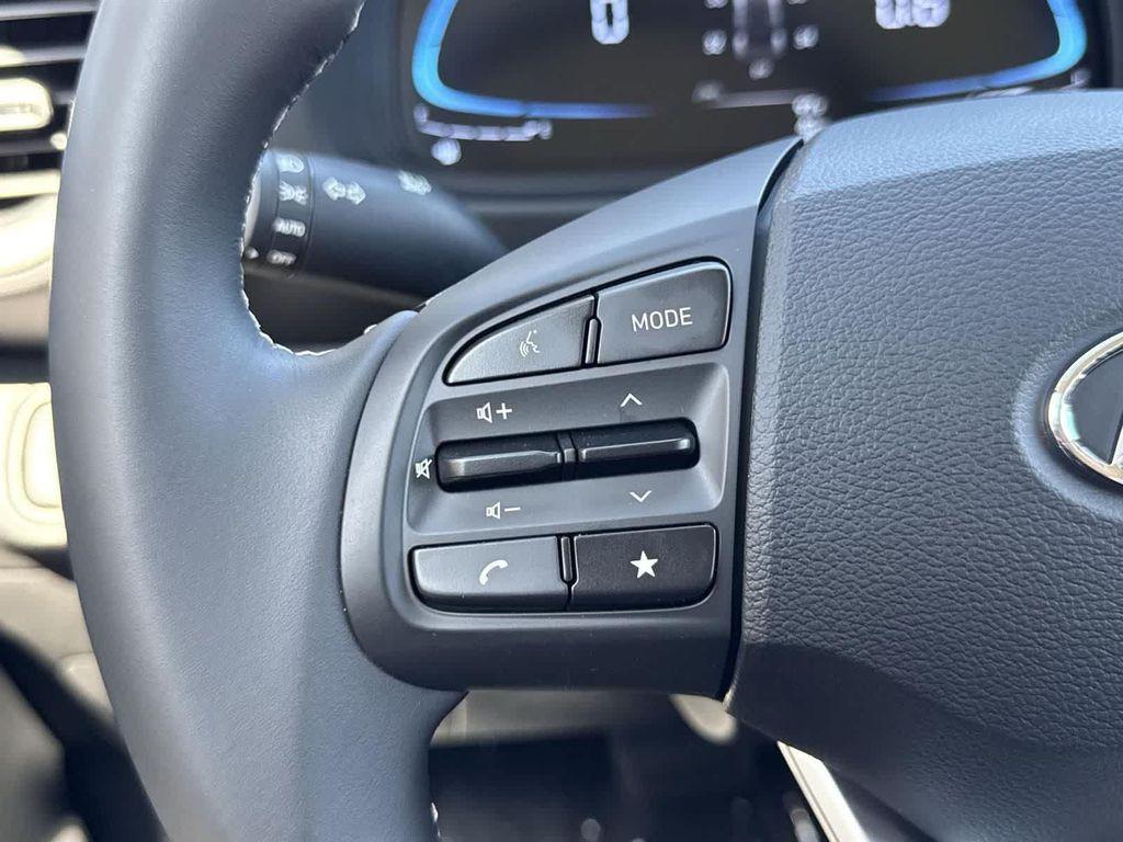 new 2025 Hyundai Venue car, priced at $22,587