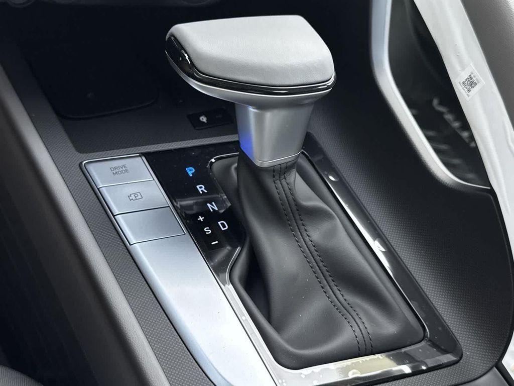 new 2025 Hyundai Elantra car, priced at $23,420