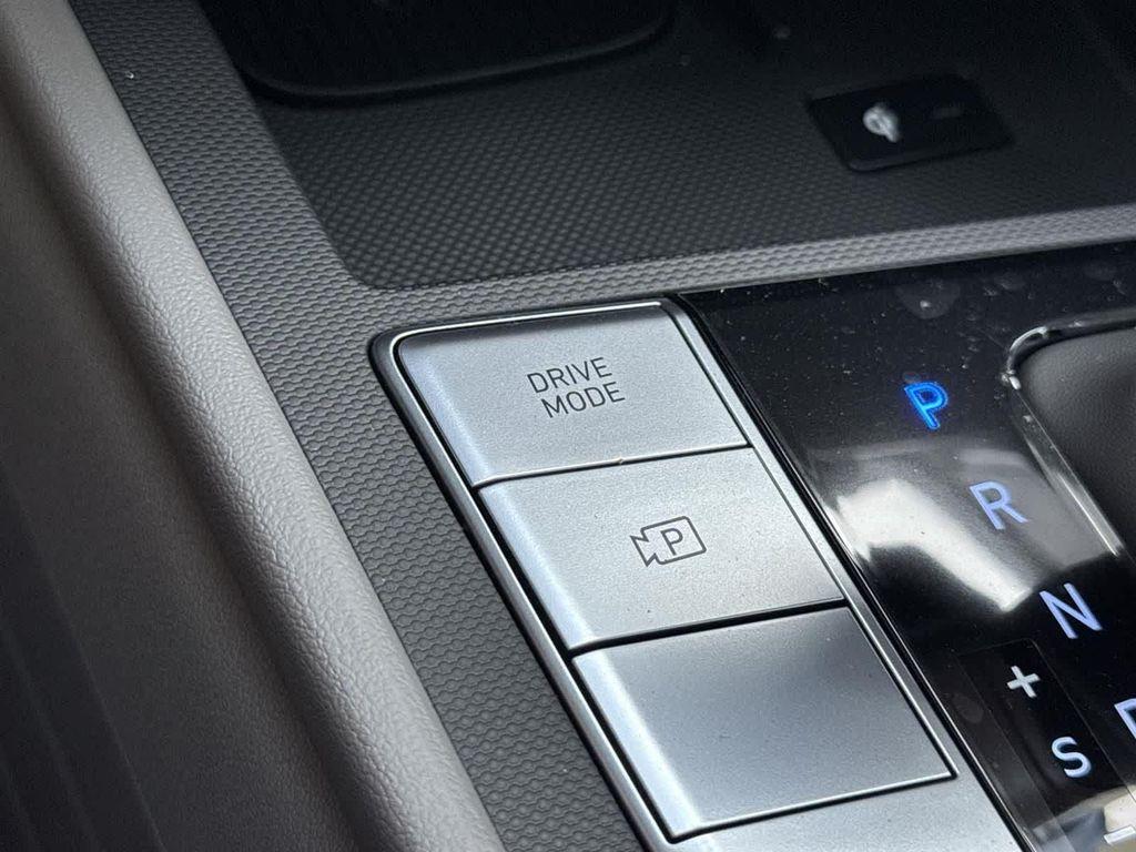 new 2025 Hyundai Elantra car, priced at $23,420