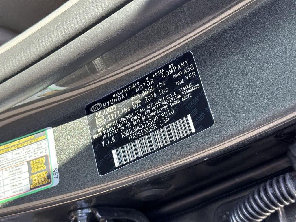 new 2025 Hyundai Elantra car, priced at $22,950