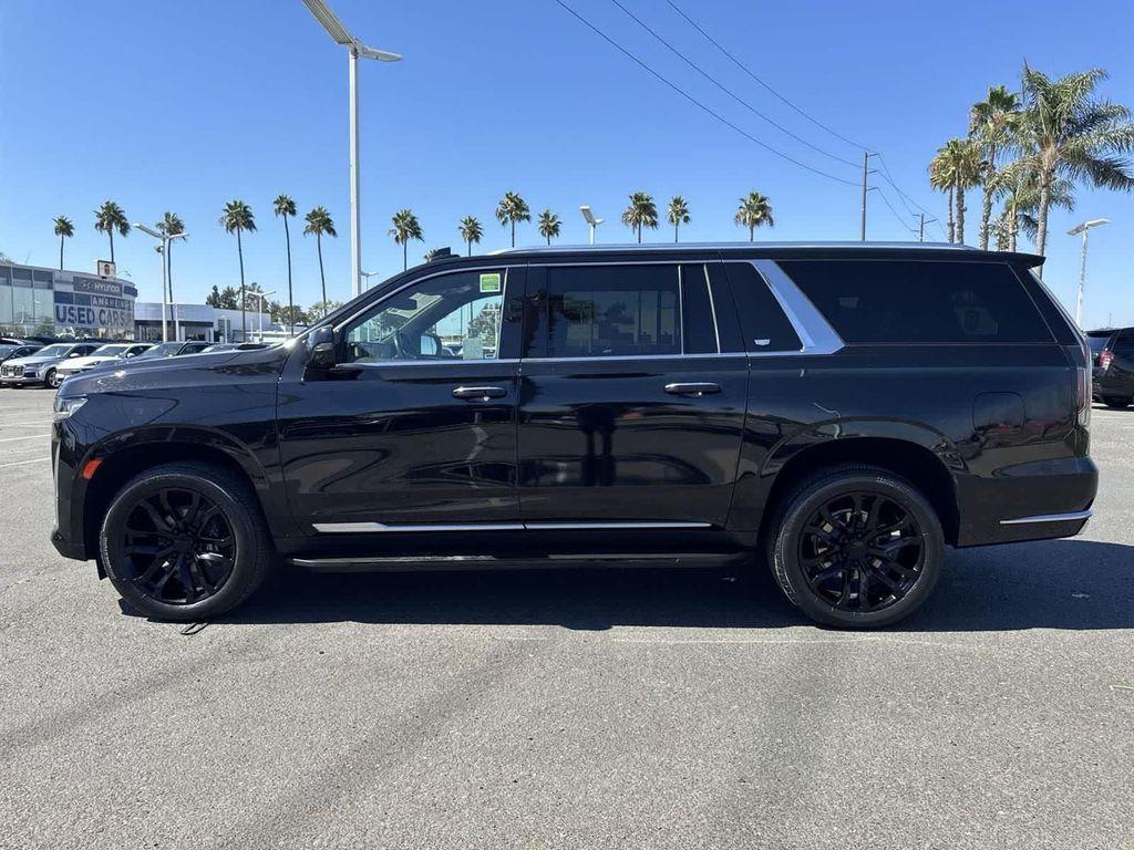 used 2023 Cadillac Escalade ESV car, priced at $69,987