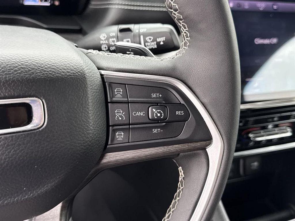 used 2024 Jeep Grand Cherokee car, priced at $34,862