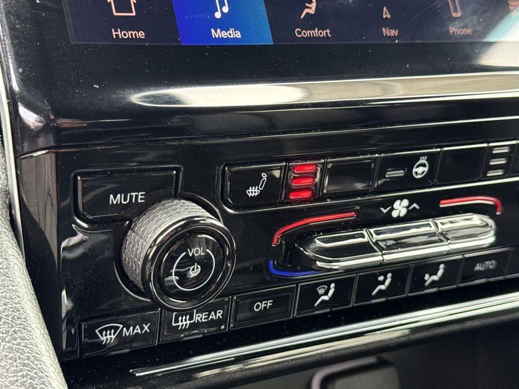 used 2024 Jeep Grand Cherokee car, priced at $34,862