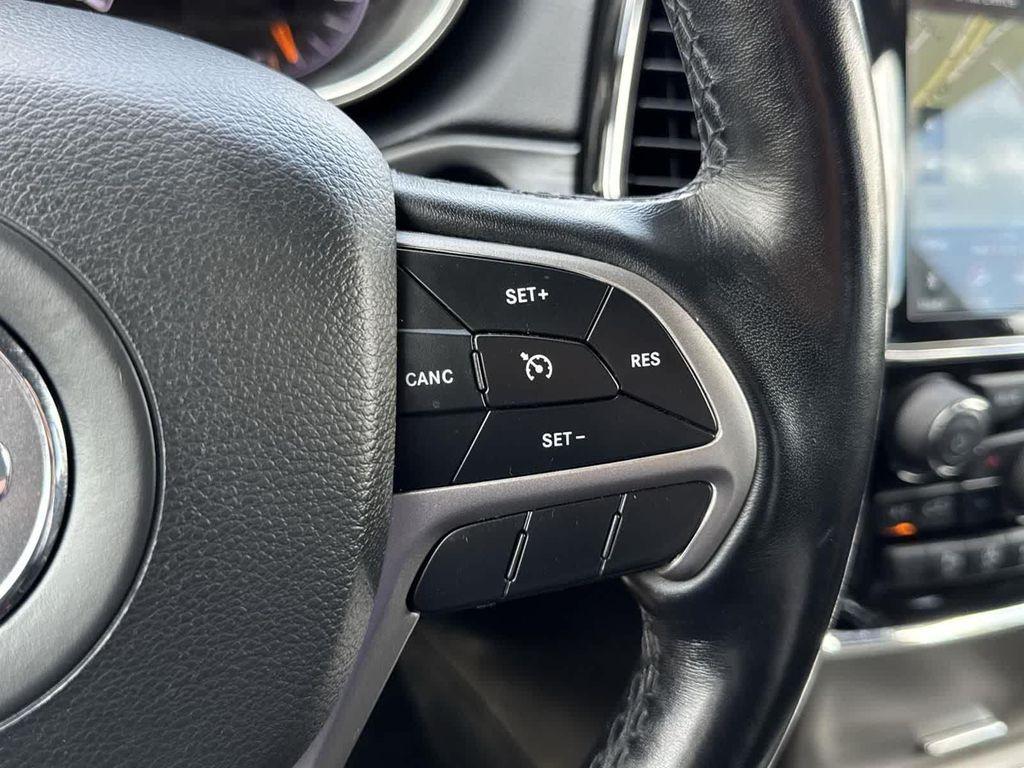 used 2022 Jeep Grand Cherokee car, priced at $25,635