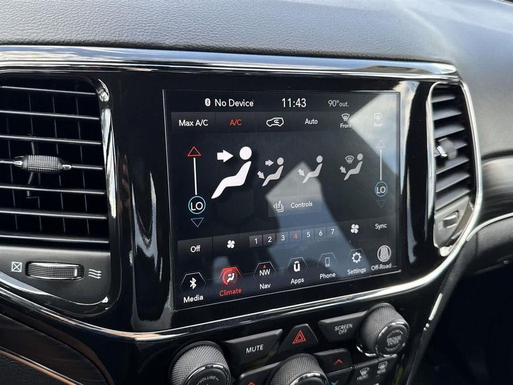 used 2022 Jeep Grand Cherokee car, priced at $25,635