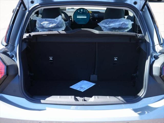new 2025 MINI Hardtop car, priced at $32,345