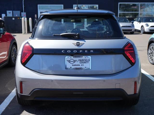new 2025 MINI Hardtop car, priced at $32,345